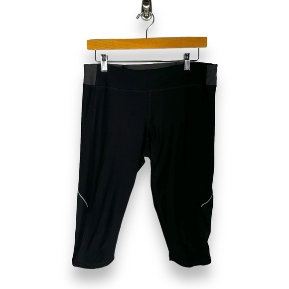 Lucy Tech Mid Rise Knee Length Leggings, Black, Size Large - Picture 1 of 12